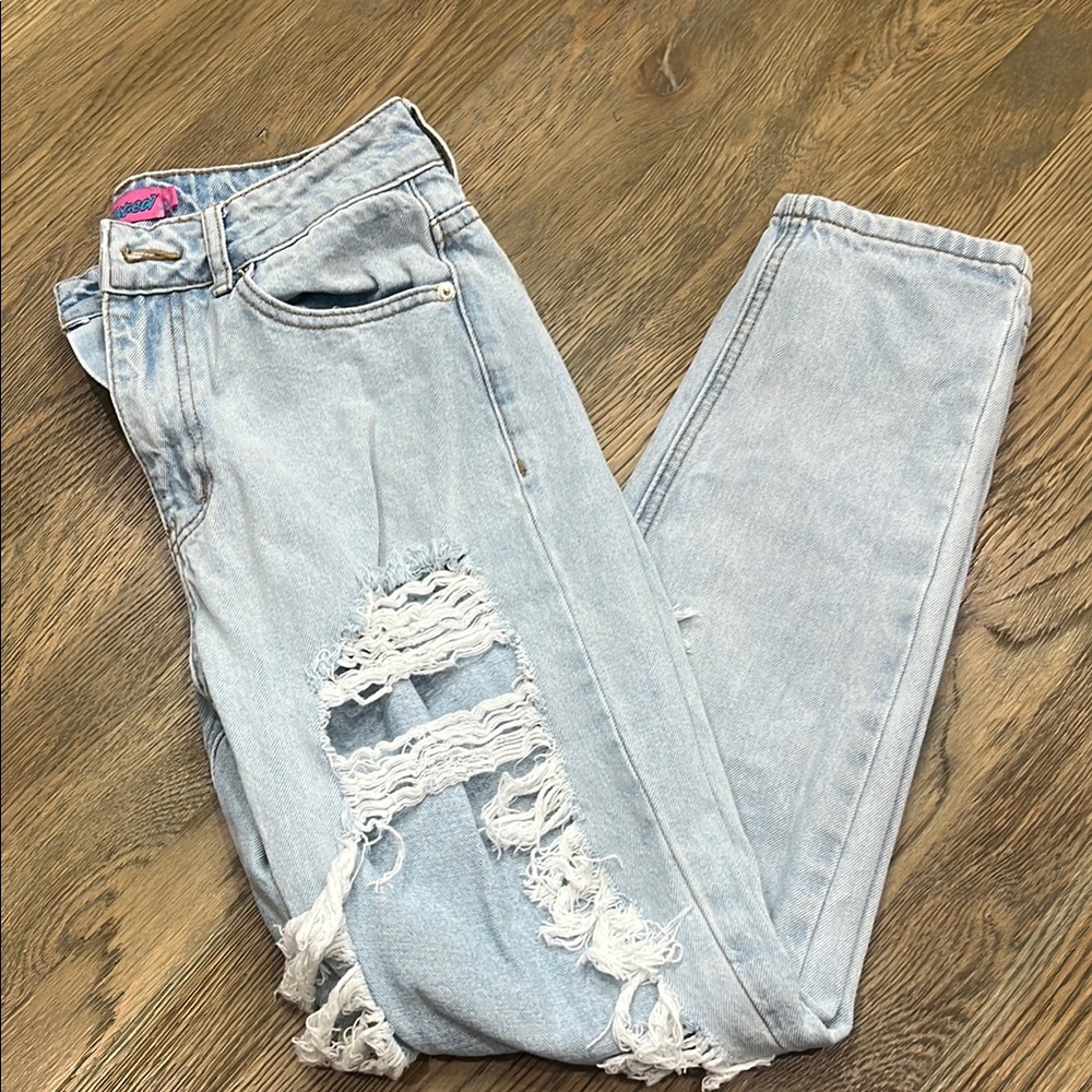 Edikted Light Blue Jeans